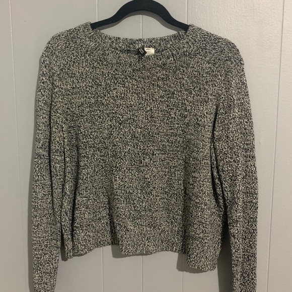 (OBO) H&M Grey Sweater - Picture 1 of 1